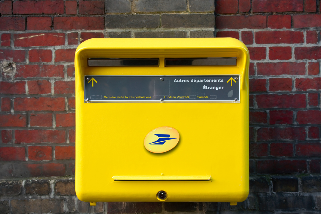 Poste Pacifier La Poste se lance dans la santé à domicile | Egora