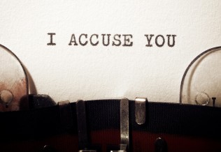 accuser
