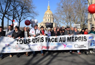 Manifestation du 14 février 2023. Crédit photo : Louise Claereboudt.