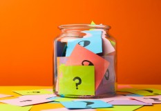 Bol rempli de questions